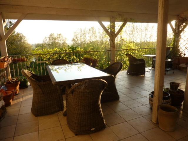 Le Dormeur Du Val Bed & Breakfast Le Mas-d'Agenais Bagian luar foto